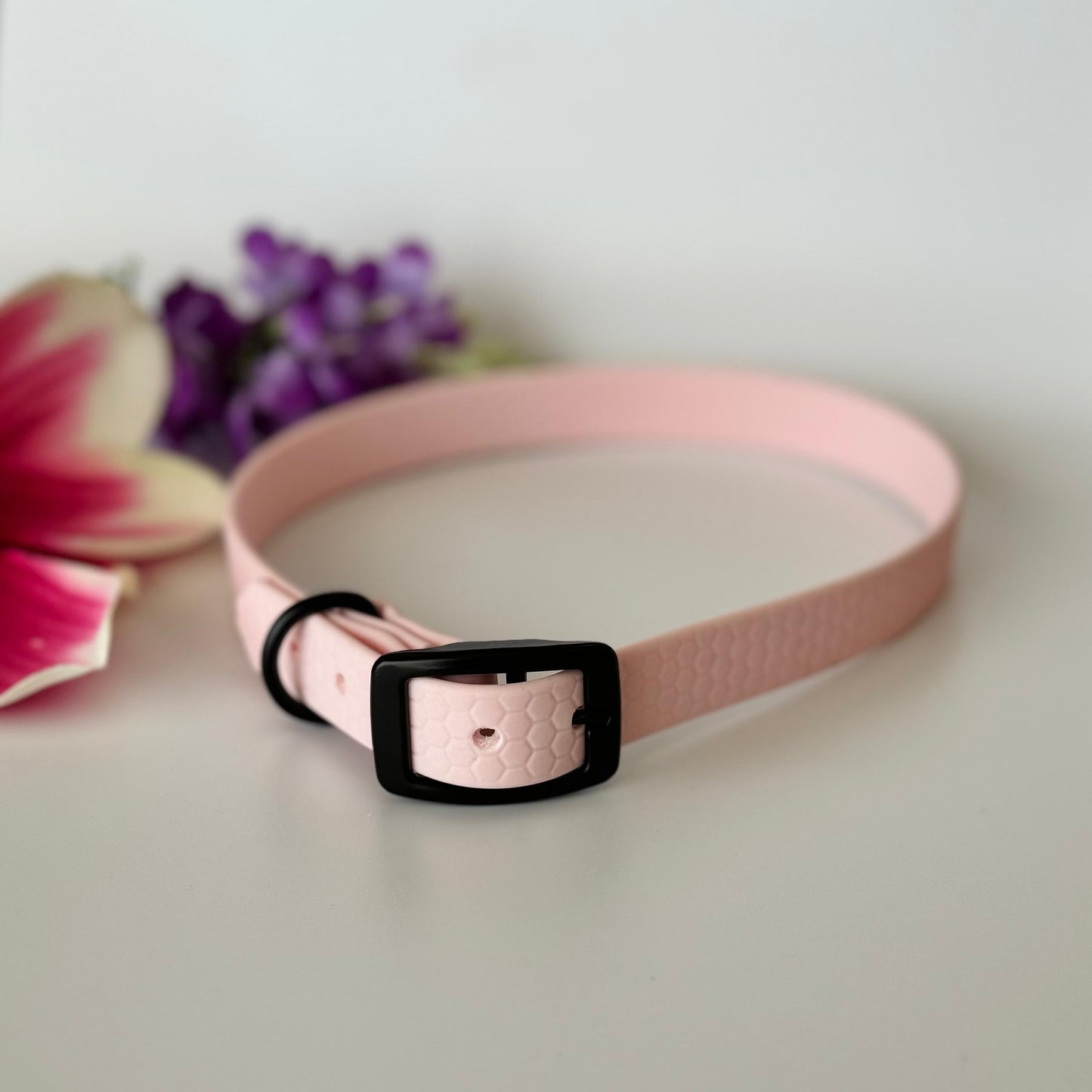 Halsband Hexa Rosa
